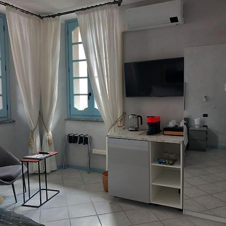 Palazzo Del Vicere Aparthotel Lezzeno Buitenkant foto