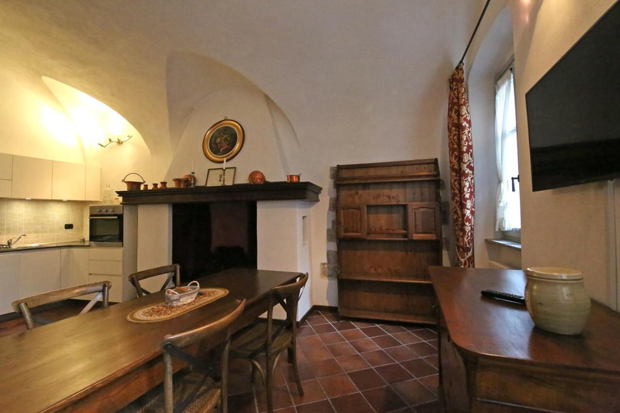 Palazzo Del Vicere Aparthotel Lezzeno Buitenkant foto